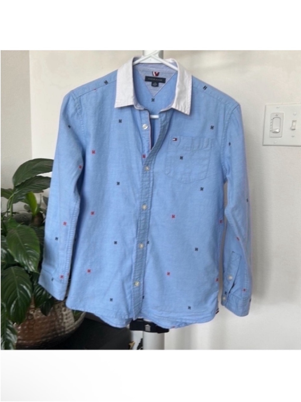 Tommy Hilfiger Boys/Kids Logo Embroidered Button Up Shirt Sz L Blue White